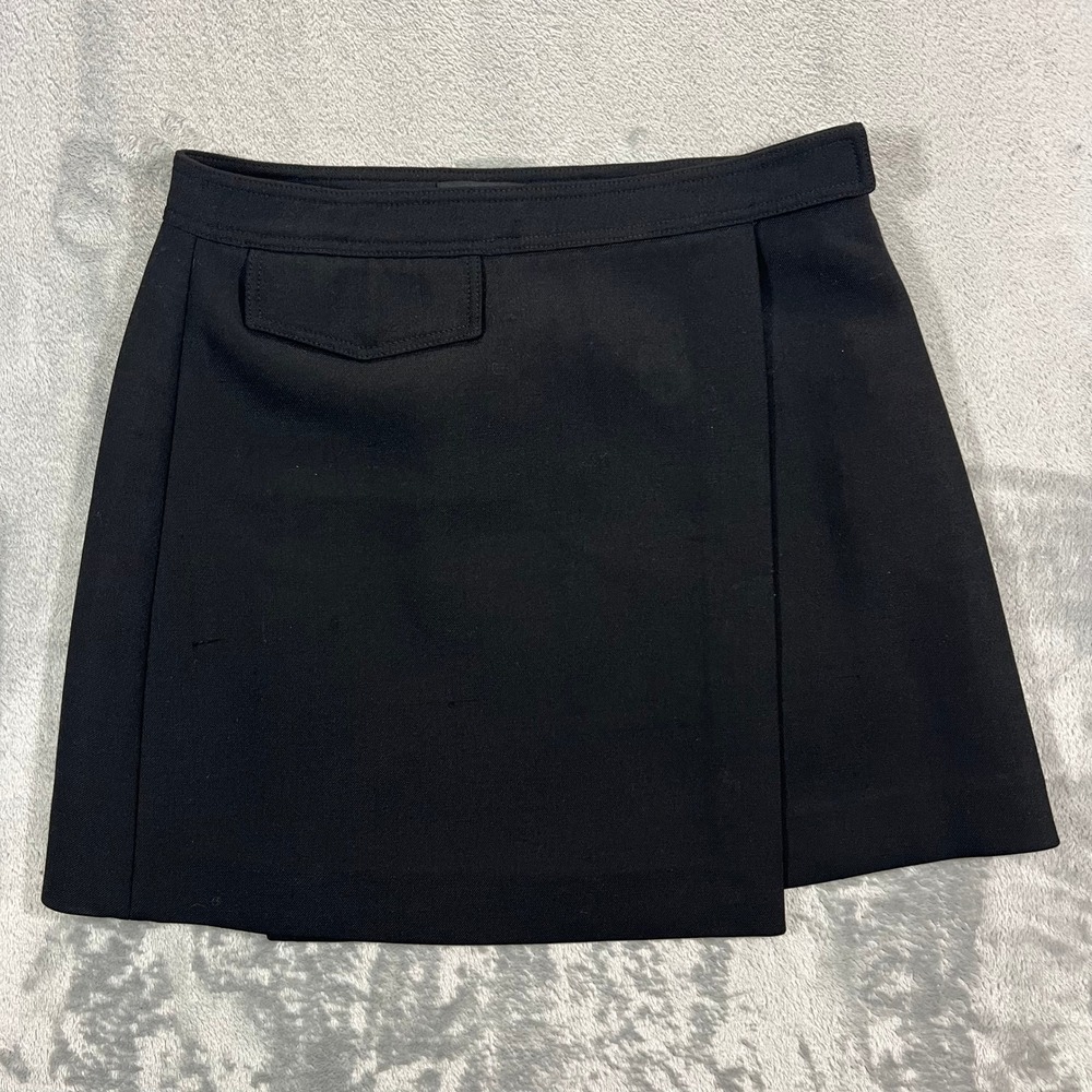Theory Wrap Mini Skirt Women Size 0 Black Faux Pocket A-Line Chic Modern Office